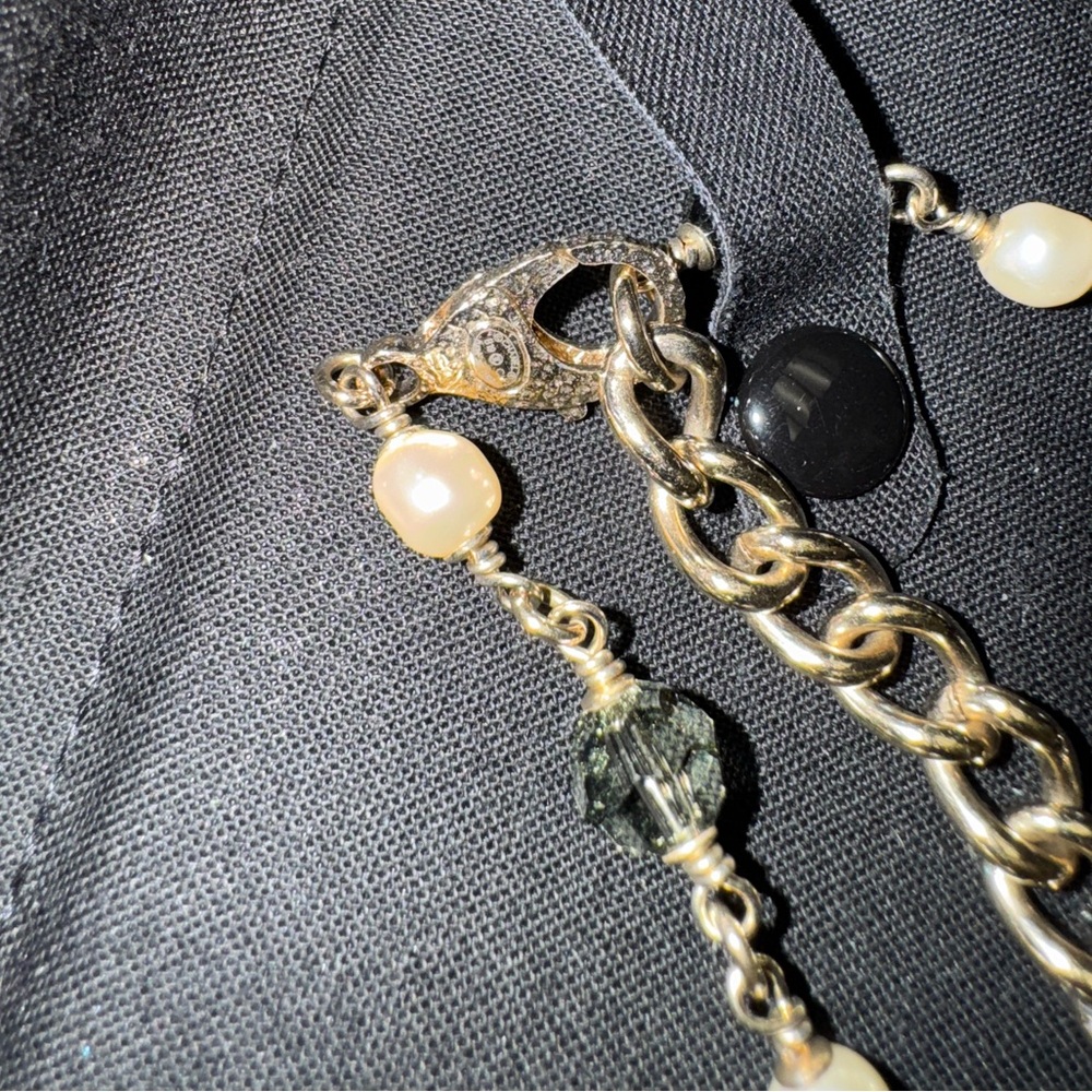Rare Chanel necklace large CC logo pendant 2” - Picture 14 of 14